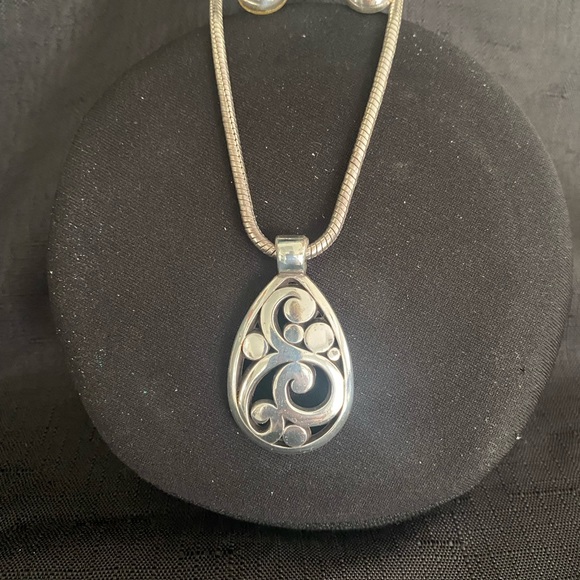 Brighton matching necklace and earrings - Picture 2 of 2